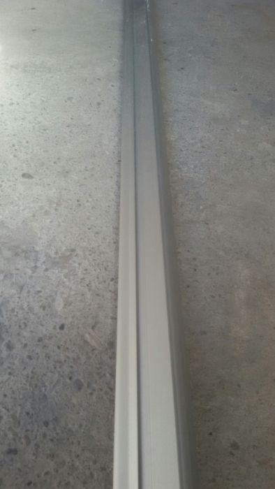 Protectie treapta cu canal din Eloxalum 20