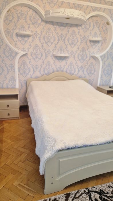 Продам спальный гарнитур