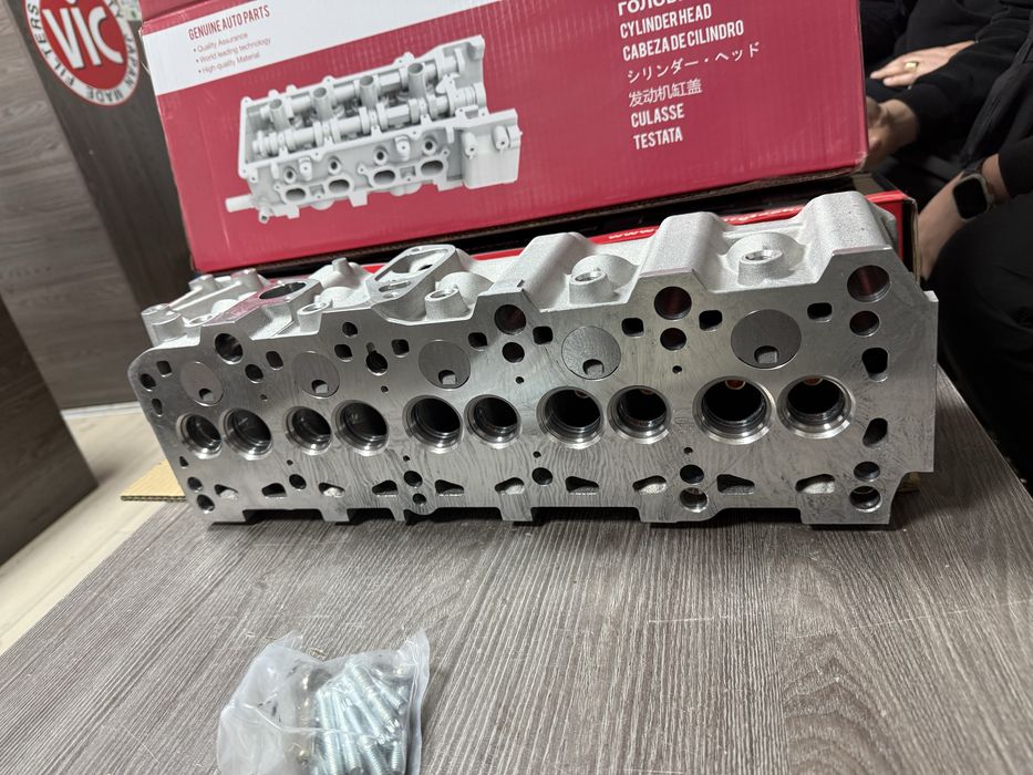 Головка блока Transporter T4 2.4
