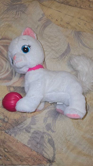 Интерактивно коте Бианка