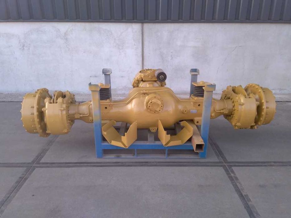 Axa spate second hand SH pentru dumper Caterpillar 725C