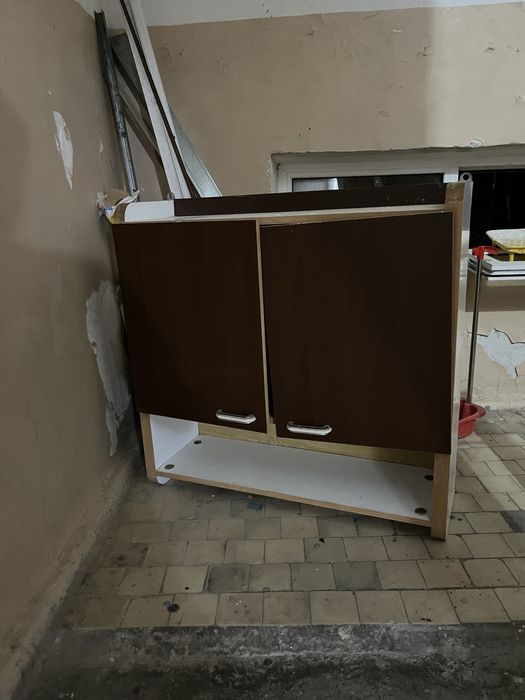 Mebel sotiladi 300 ming