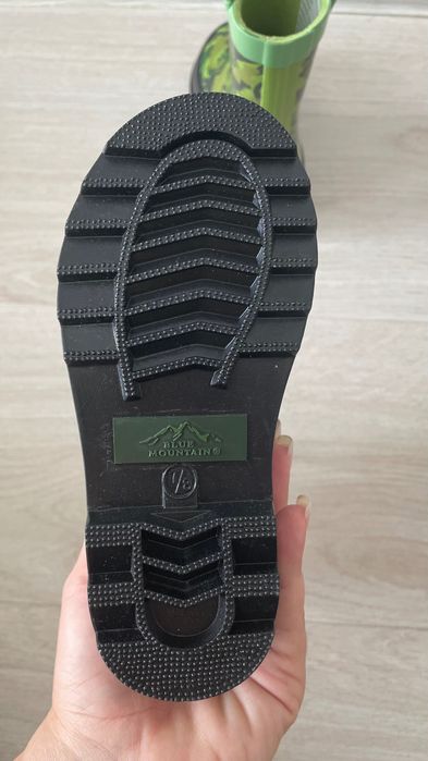 Резиновые сапожки для мальчика