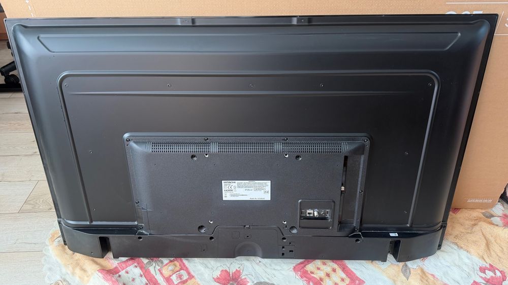 HITACHI Телевизор за части-50”