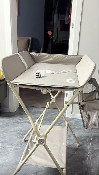 Столик для пеленания, передвижной