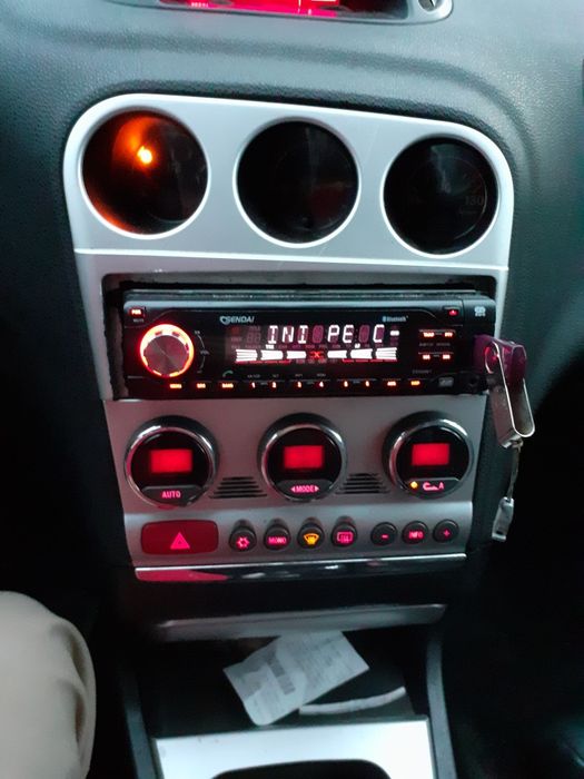 mp 3 player usb cd /aux /radio stare exccelentă