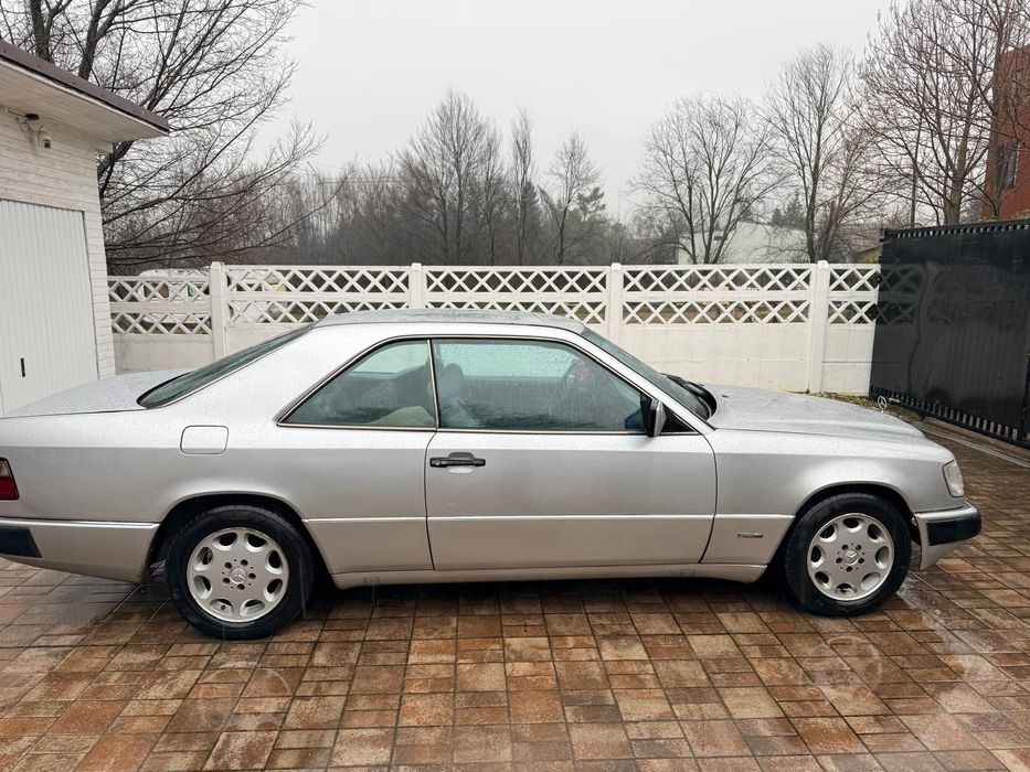 Mercedes-Benz E-Class 1991 benzină, 7.900 € — imagine 2