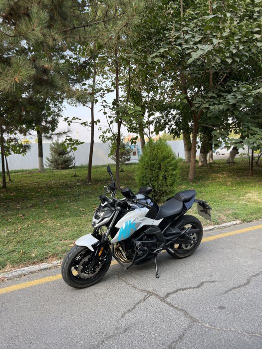 CFmoto 400nk Мотоцикл