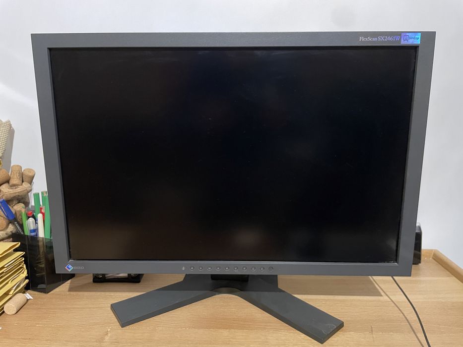 Mac Pro 2010 plus Monitor Eizo FlexScan SX2461W