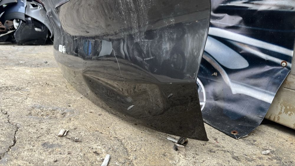 Volkswagen ID4 багажна врата