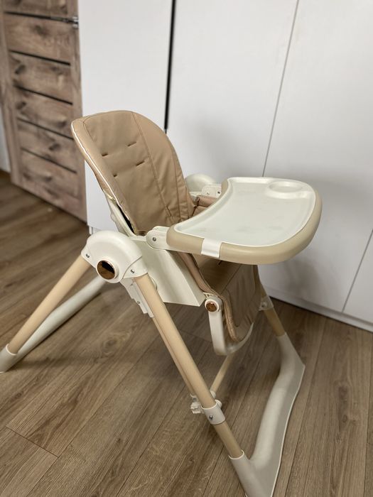 Продам стульчик для кормления.