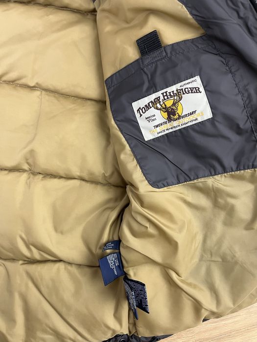 Tommy Hilfiger пухенка размер М