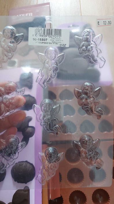 Силиконови форми молдове за бонбони