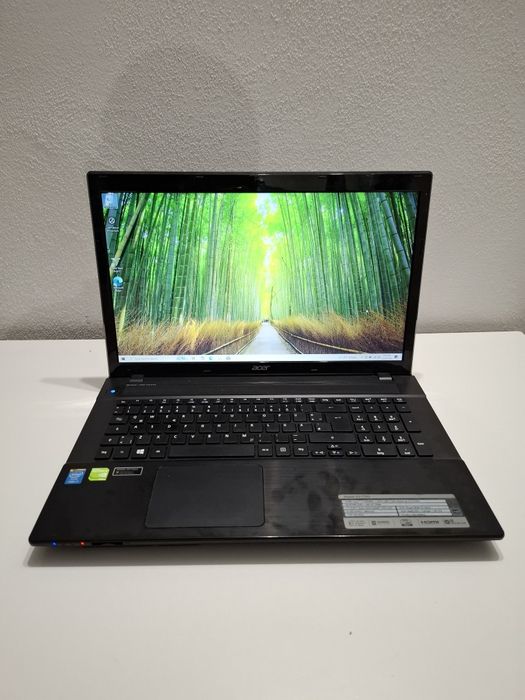 Laptop Acer cu i7 , dusplay 17.3 inch.16 g ram , gta5