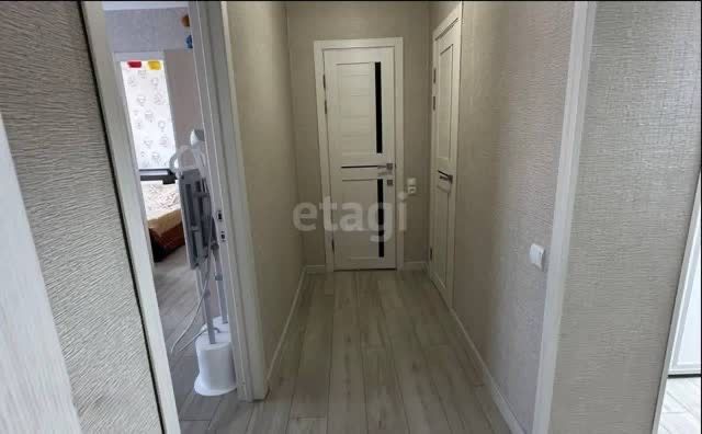 Продам 4 комнатную квартиру