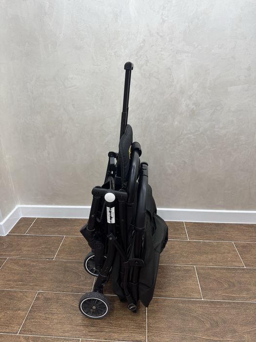 Коляска прогулочная