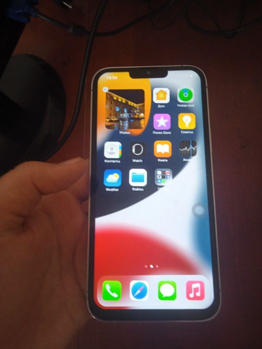 Продам телефон айфон 13 про мах