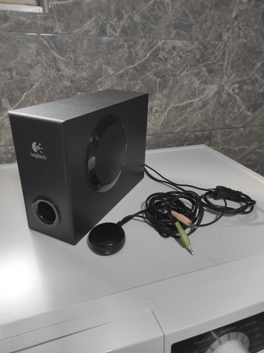 Subwoofer Logitech S-220