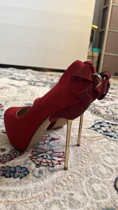 обувый 35,36,39,37размеры