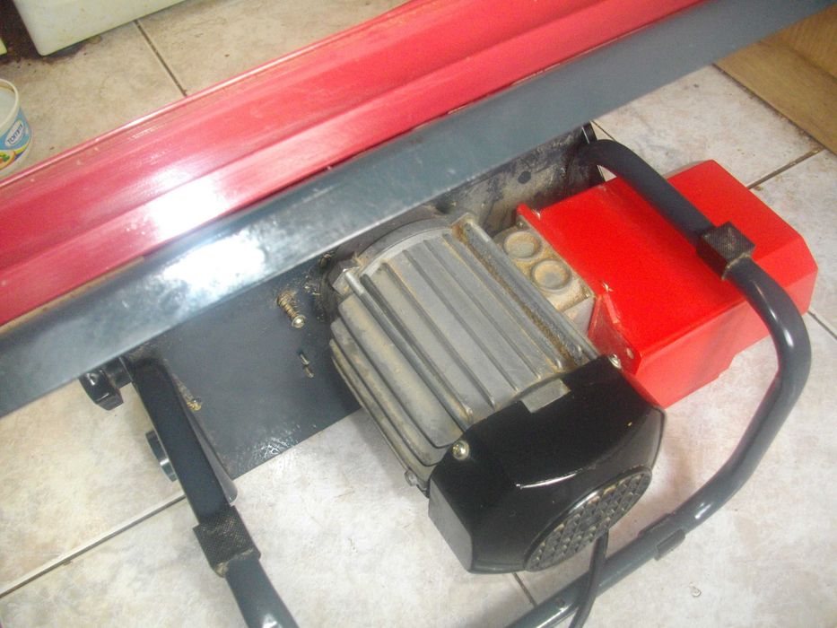 Немски настолен циркуляр 600W Rotwerk/ 720W Einhell ф200-205мм