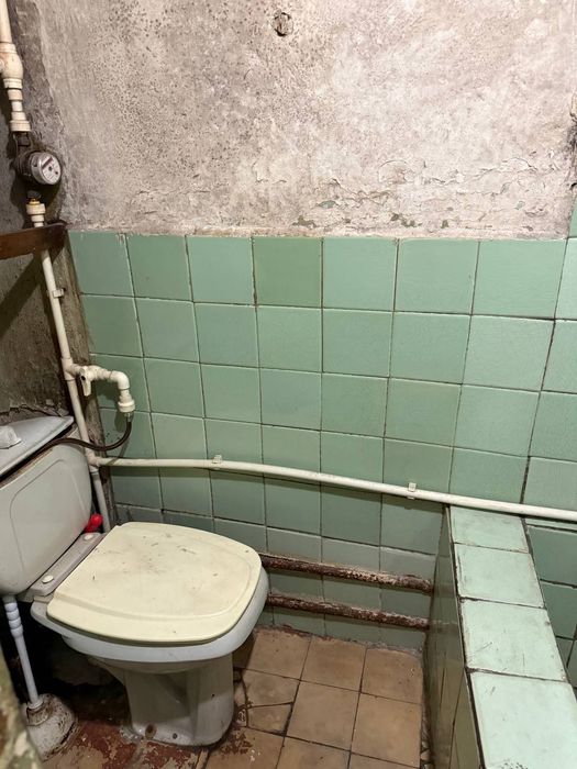 1 xonalik uy sotiladi