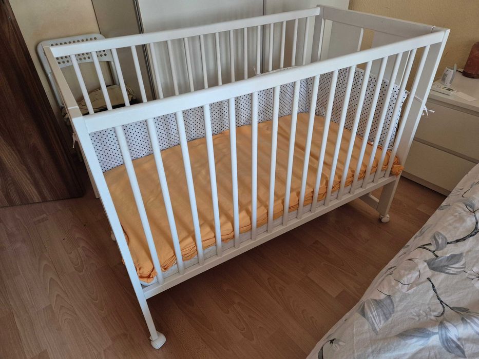 Дървено детско легло на три нива с колелца (60x120) + Матрак