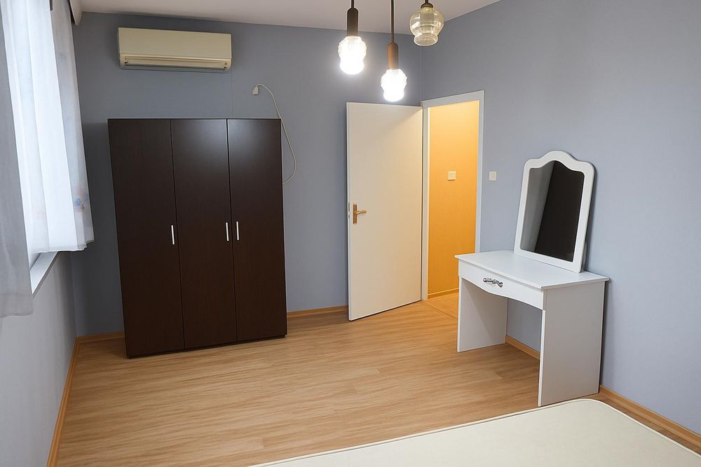 Дава се под наем Тристаен апартамент в Пловдив, Христо Смирненски - 93 кв.м за 433.5 € - Снимка #4