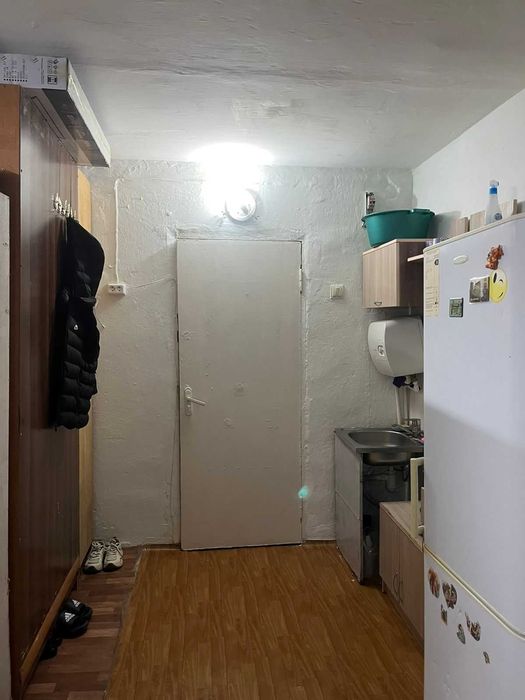 Продам комнату в ОБЩЕЖИТИИ. Общая площадь 27.2м.