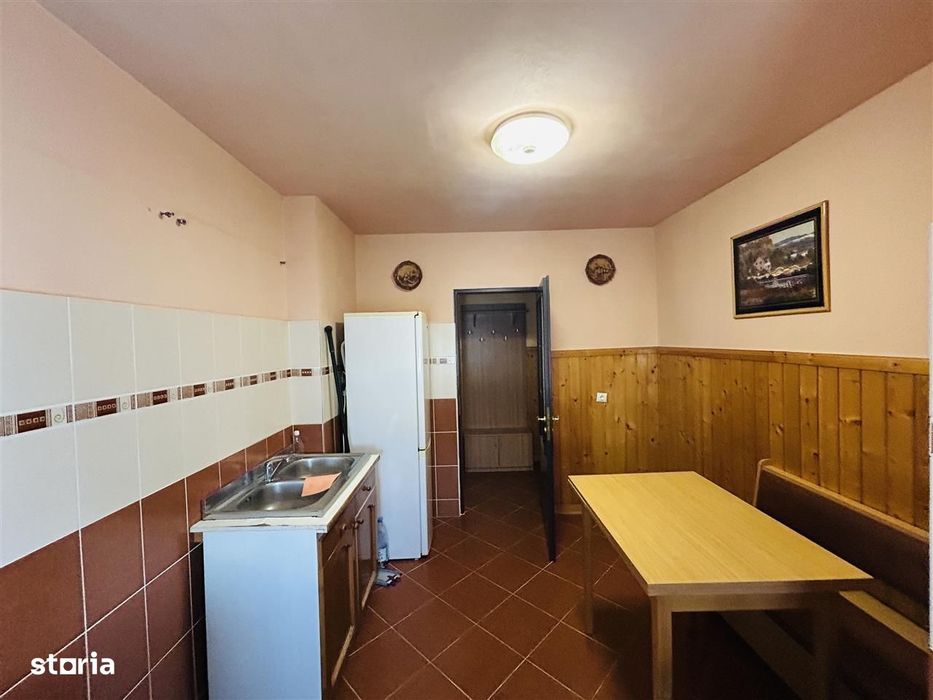 Apartament 3 camere, 76 mp, 2 balcoane, zona Siretului — fotografia 3