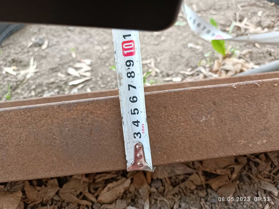 Металлическая балка, двутавр