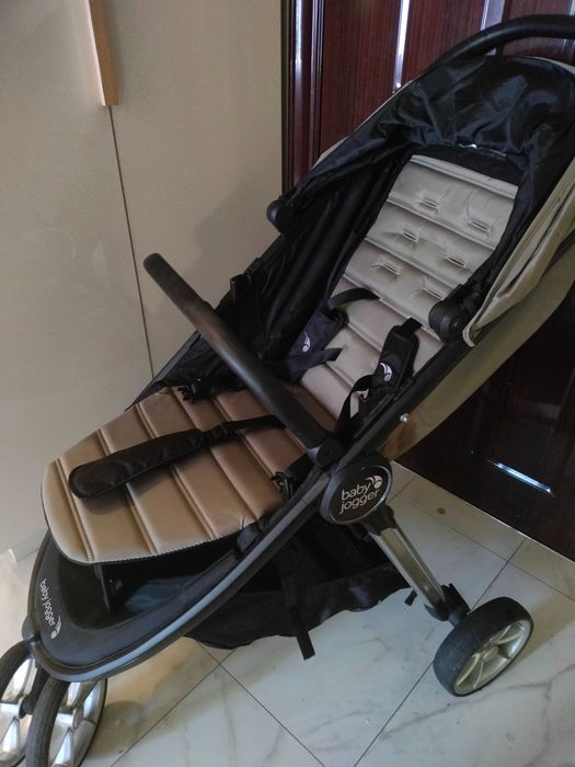 Бебешка количка Baby jogger city mini 2 + Baby jogger седалка
