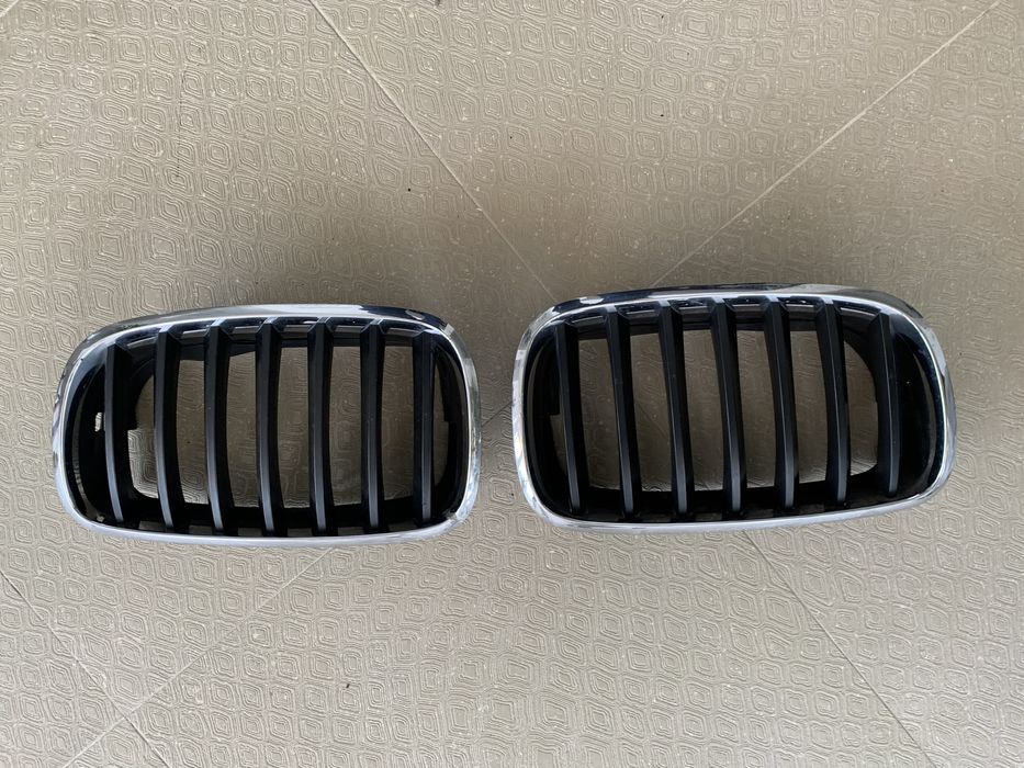 Решетка радиатора BMW X5 E53 до 2003)