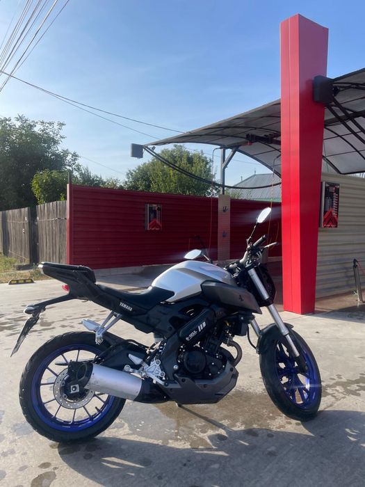 Motocicleta Yamaha MT capacitate 125cc albastru cu gri