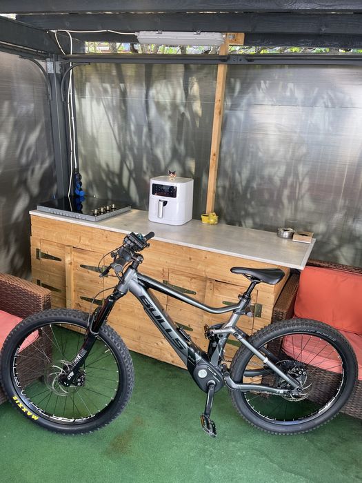 Bicicleta electrica Bulls Full suspension.