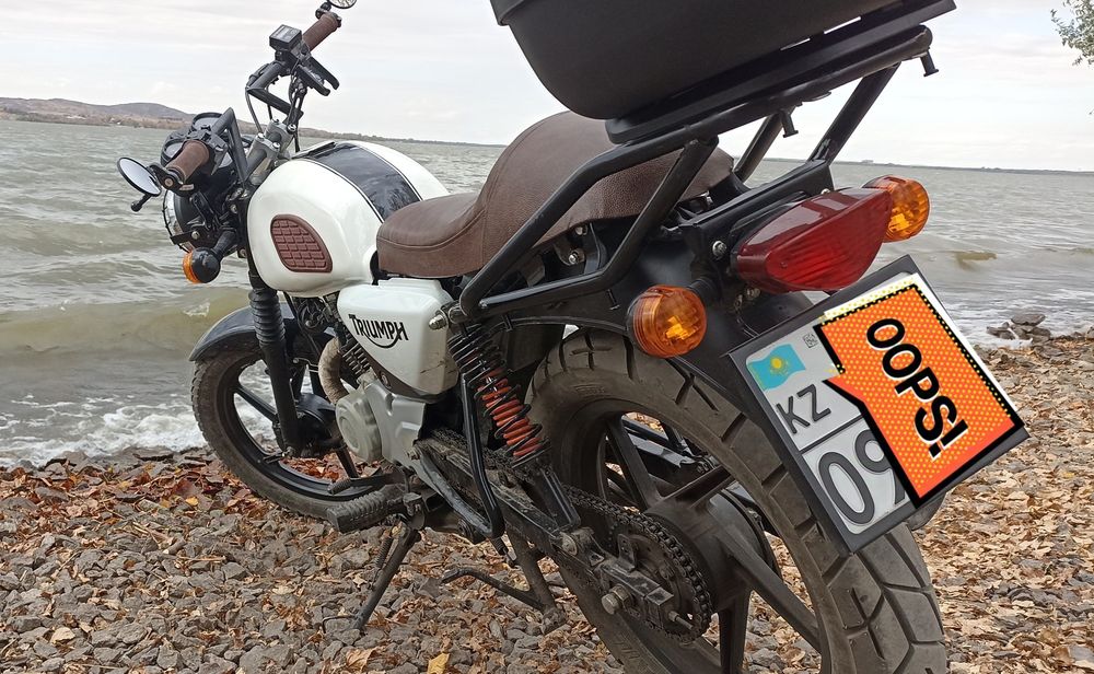 Мотоцикл Bajaj Boxer 150