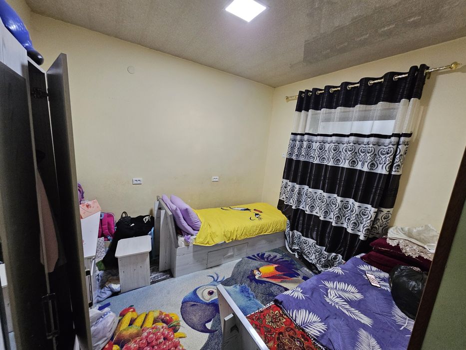 Vayenniy garadok "CLAVEJIO" gasti yoninida 2 sotixli  kotedj sotiladi.