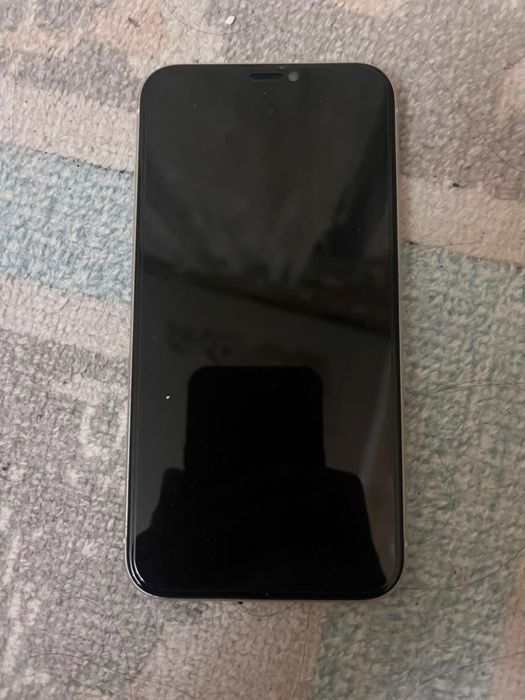 продается Iphone 11