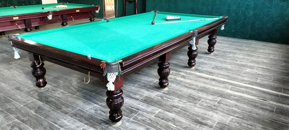 Бильярдный столлар сотилади графит 12 футов  9000$дан галишамиз