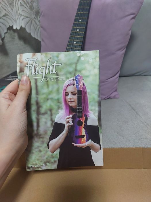 продаю укулеле сопрано почти новое