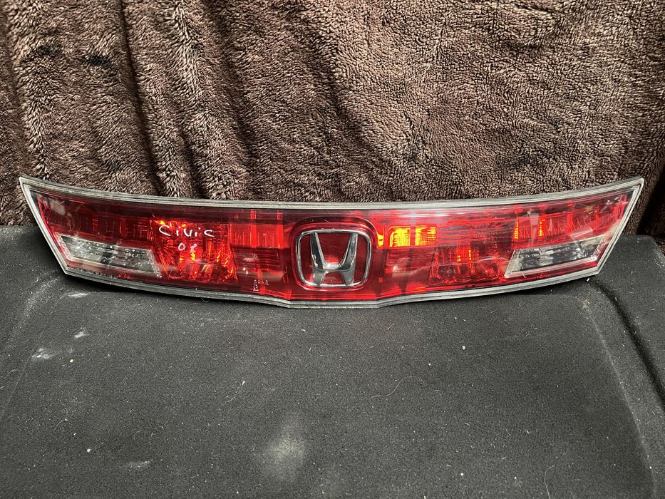 Tripla / Triple / Ansambru lumini complet Honda Civic 2008