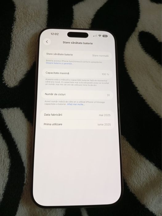 Vand iphone 16 pro max aspect 10-10 baterie 100%