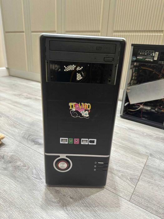 Продам нерабочий системный блок (Intel E5200 / GeForce 9800 GT)