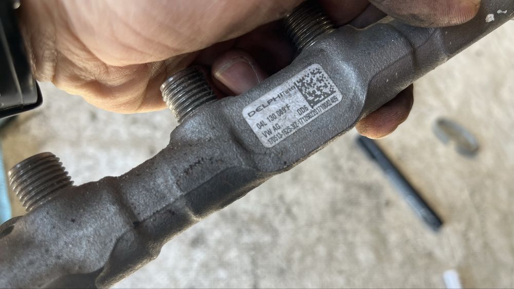 Volkswagen Skoda 1.6 TDi горивна рейка