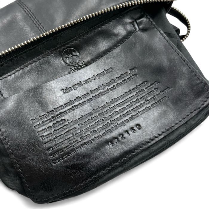 ADAX Copehagen клъч от естествена кожа