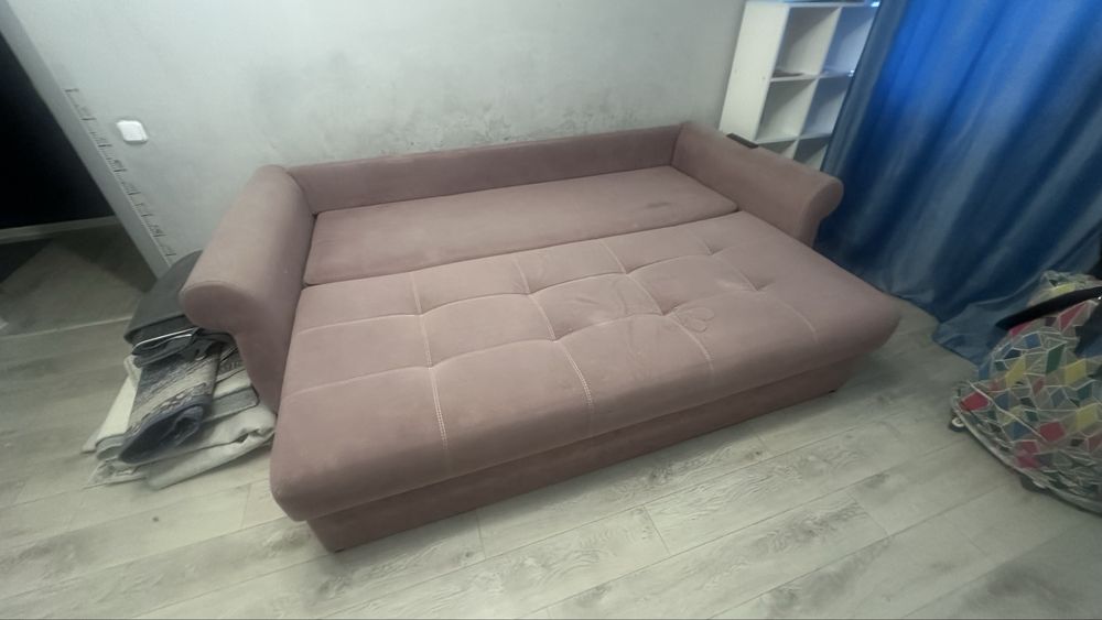 Продам диван в хорошем состоянии