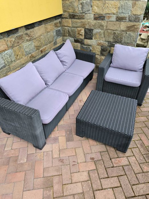 Комплект от Пластмасов щампован ратан.