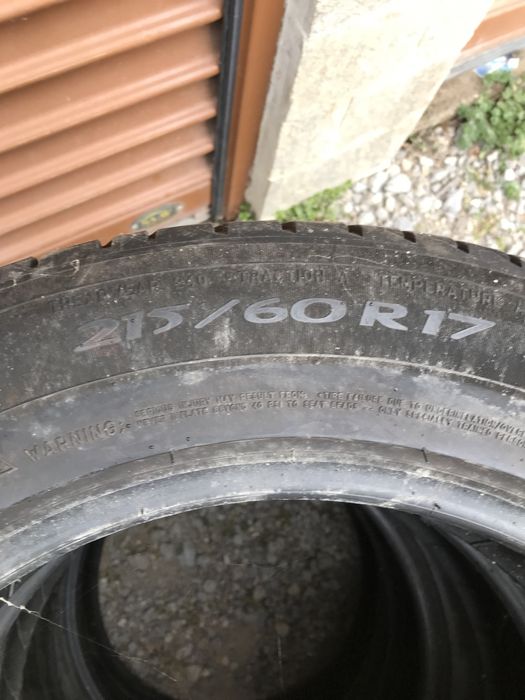 Летни гуми 4бр.215/60R17