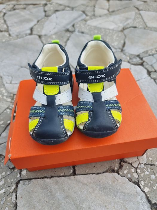 Детски сандали Geox