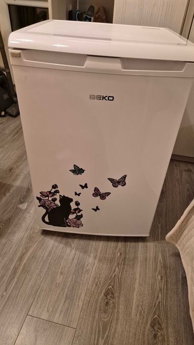 Продавам хладилник BEKO