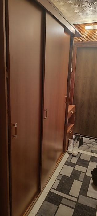 Продам прихожую.